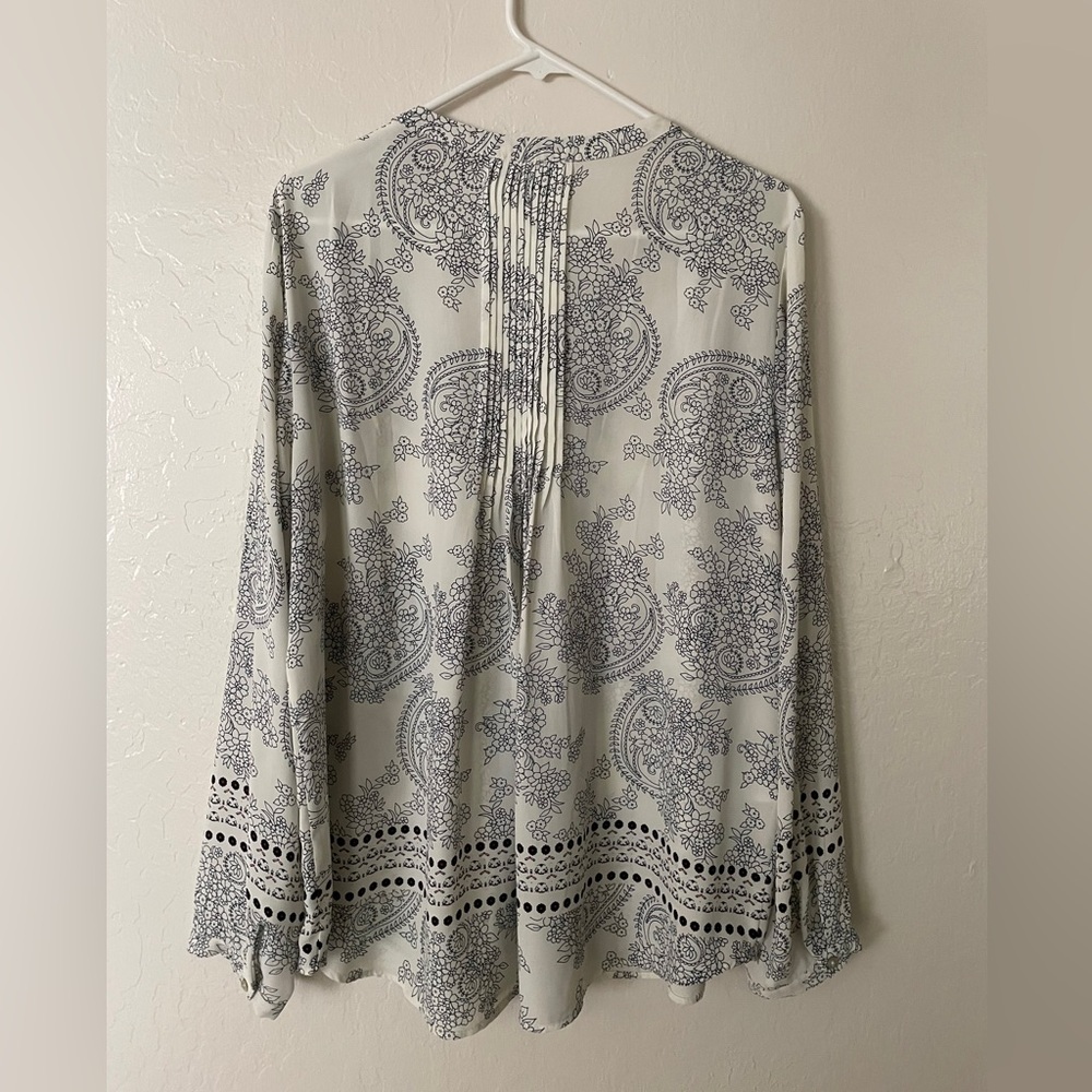 Daniel Rainn Black and White Paisley Blouse - Picture 2 of 5
